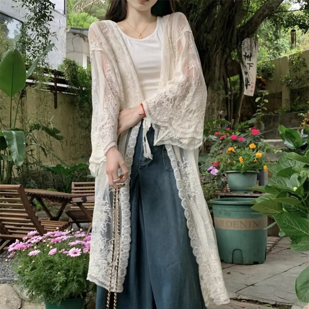 Kimono Sheer Floral - Lekka, sznurowana bluzka z koronką, haftowana,